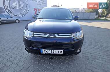 Внедорожник / Кроссовер Mitsubishi Outlander 2013 в Хмельницком