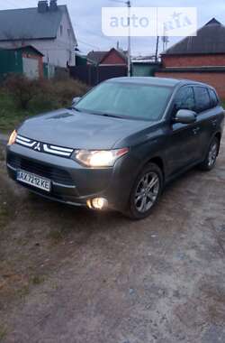 Позашляховик / Кросовер Mitsubishi Outlander 2012 в Сумах