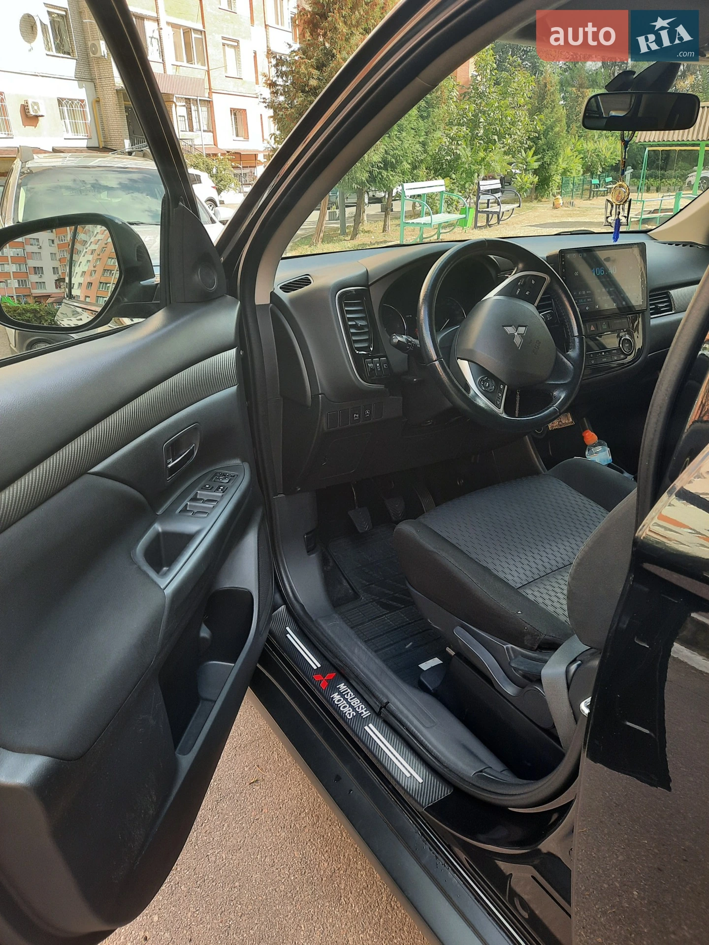 2012 Mitsubishi Outlander - мініатюра 12