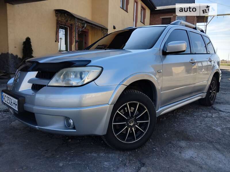 Позашляховик / Кросовер Mitsubishi Outlander 2008 в Володимир-Волинському