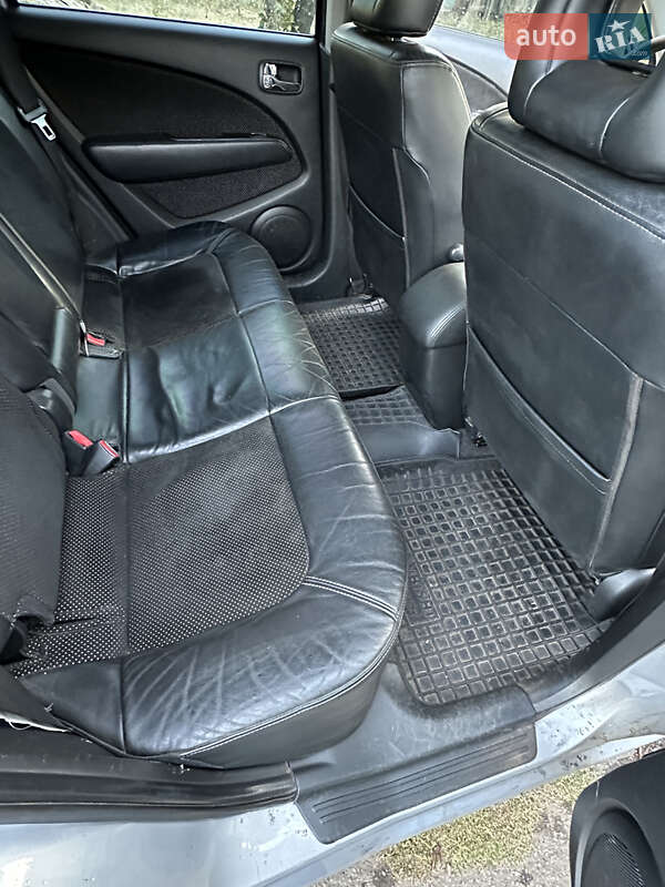 Внедорожник / Кроссовер Mitsubishi Outlander 2005 в Полтаве