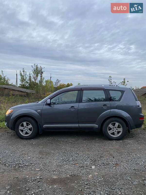 Позашляховик / Кросовер Mitsubishi Outlander 2008 в Хмельницькому