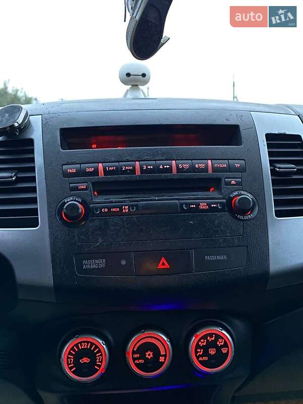 Позашляховик / Кросовер Mitsubishi Outlander 2008 в Хмельницькому