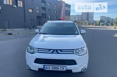 Внедорожник / Кроссовер Mitsubishi Outlander 2012 в Харькове