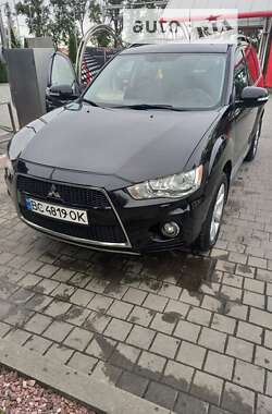 Позашляховик / Кросовер Mitsubishi Outlander 2011 в Самборі