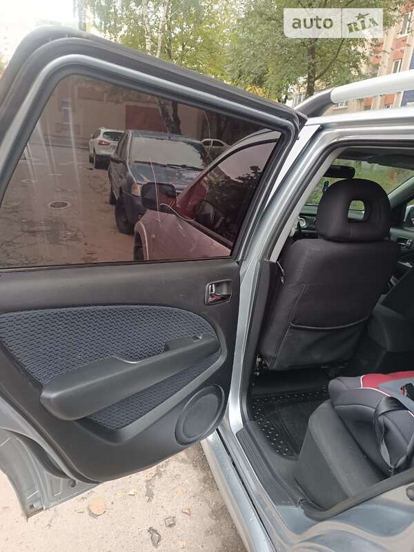 Внедорожник / Кроссовер Mitsubishi Outlander 2008 в Львове фото 10 Внедорожник / Кроссовер Mitsubishi Outlander 2008 в Львове