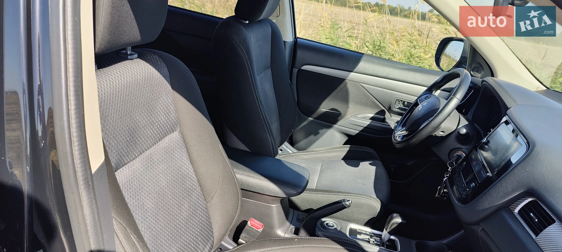 2016 Mitsubishi Outlander - мініатюра 22