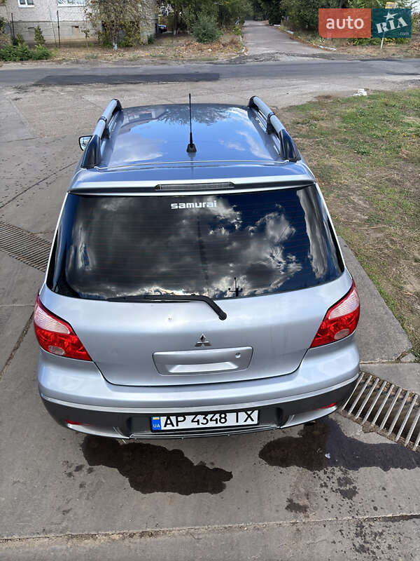 Внедорожник / Кроссовер Mitsubishi Outlander 2007 в Межевой