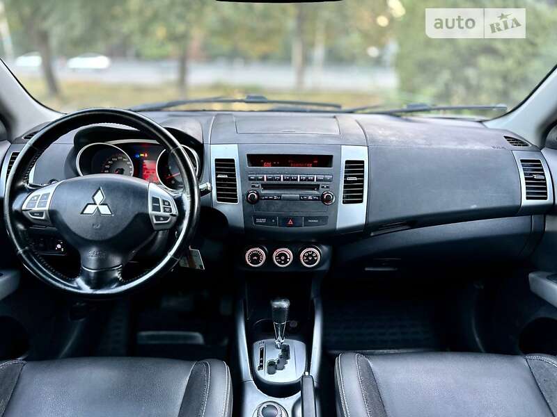 Внедорожник / Кроссовер Mitsubishi Outlander 2008 в Днепре