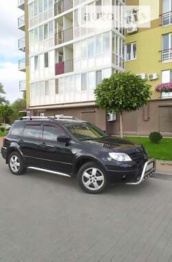 Внедорожник / Кроссовер Mitsubishi Outlander 2006 в Горишних Плавнях