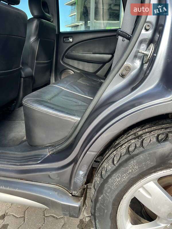 Внедорожник / Кроссовер Mitsubishi Outlander 2005 в Львове фото 6 Внедорожник / Кроссовер Mitsubishi Outlander 2005 в Львове