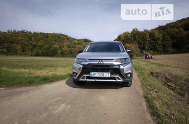 Внедорожник / Кроссовер Mitsubishi Outlander 2020 в Львове