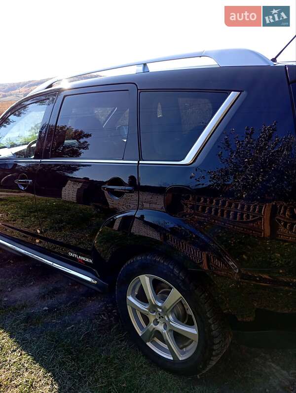 Позашляховик / Кросовер Mitsubishi Outlander 2010 в Бережанах