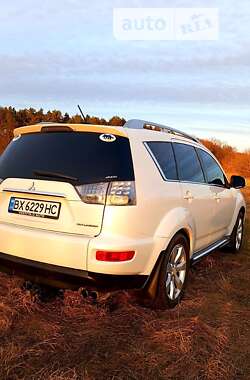 Внедорожник / Кроссовер Mitsubishi Outlander 2010 в Славуте