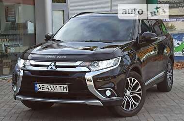 Позашляховик / Кросовер Mitsubishi Outlander 2016 в Кропивницькому