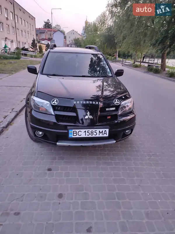 Mitsubishi Outlander