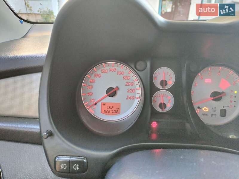 Позашляховик / Кросовер Mitsubishi Outlander 2006 в Івано-Франківську фото 2 Позашляховик / Кросовер Mitsubishi Outlander 2006 в Івано-Франківську