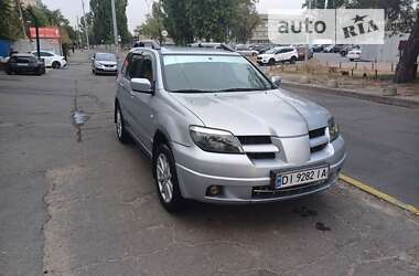 Позашляховик / Кросовер Mitsubishi Outlander 2006 в Києві