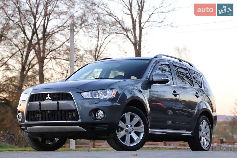 Mitsubishi Outlander 2011