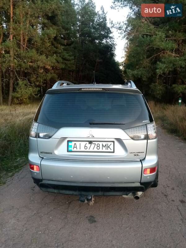 Внедорожник / Кроссовер Mitsubishi Outlander 2008 в Остер фото 9 Внедорожник / Кроссовер Mitsubishi Outlander 2008 в Остер