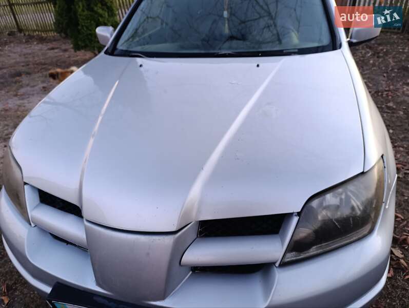 Внедорожник / Кроссовер Mitsubishi Outlander 2003 в Рава-Русской