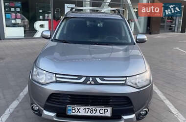 Внедорожник / Кроссовер Mitsubishi Outlander 2015 в Львове