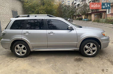 Внедорожник / Кроссовер Mitsubishi Outlander 2007 в 