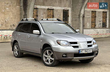 Позашляховик / Кросовер Mitsubishi Outlander 2003 в Івано-Франківську