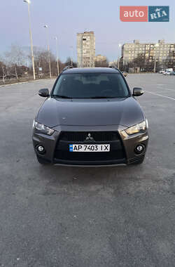 Внедорожник / Кроссовер Mitsubishi Outlander 2012 в Запорожье