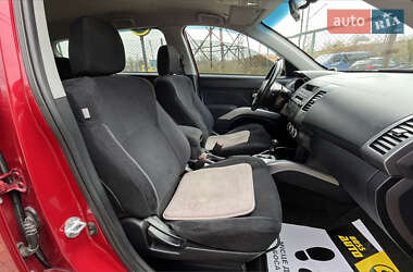 Внедорожник / Кроссовер Mitsubishi Outlander 2008 в 
