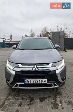 Позашляховик / Кросовер Mitsubishi Outlander 2018 в Вишгороді