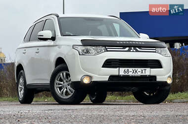 Позашляховик / Кросовер Mitsubishi Outlander 2013 в Дрогобичі