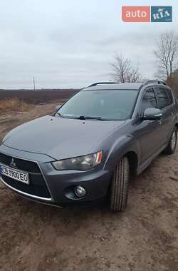 Внедорожник / Кроссовер Mitsubishi Outlander 2012 в Прилуках