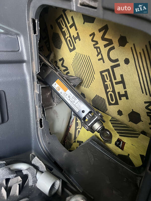 Позашляховик / Кросовер Mitsubishi Outlander 2018 в Кривому Розі