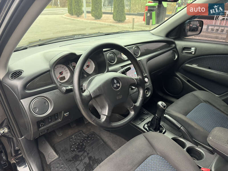 Позашляховик / Кросовер Mitsubishi Outlander 2009 в Івано-Франківську