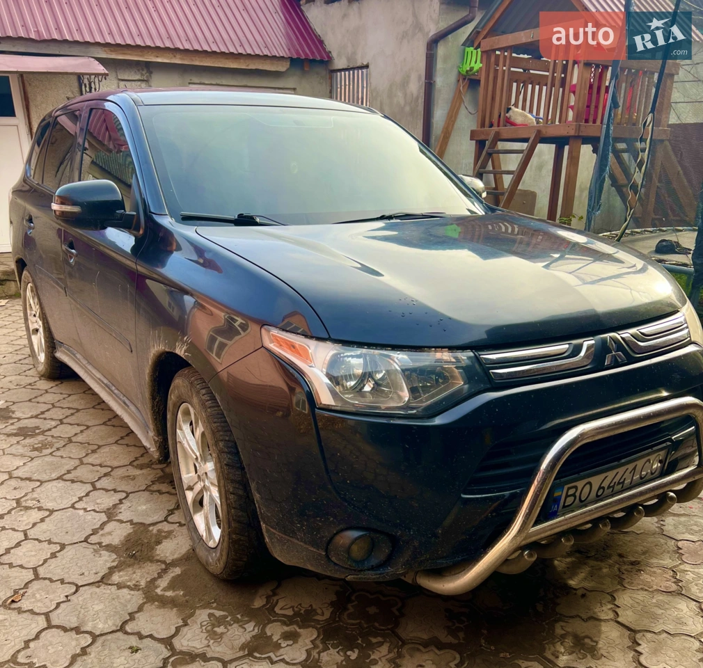 2014 Mitsubishi Outlander - мініатюра 11