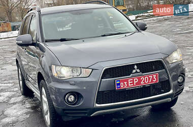 Внедорожник / Кроссовер Mitsubishi Outlander 2011 в Киеве