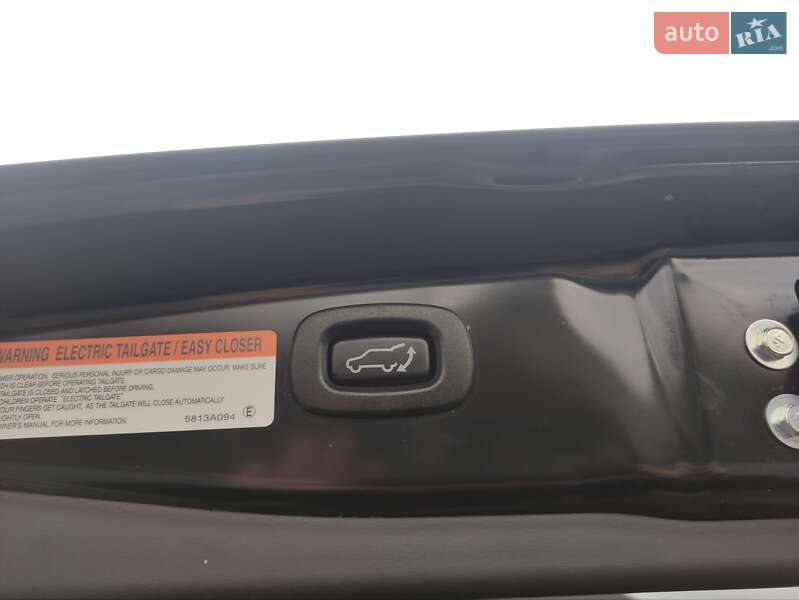 Внедорожник / Кроссовер Mitsubishi Outlander 2018 в Корсуне-Шевченковском