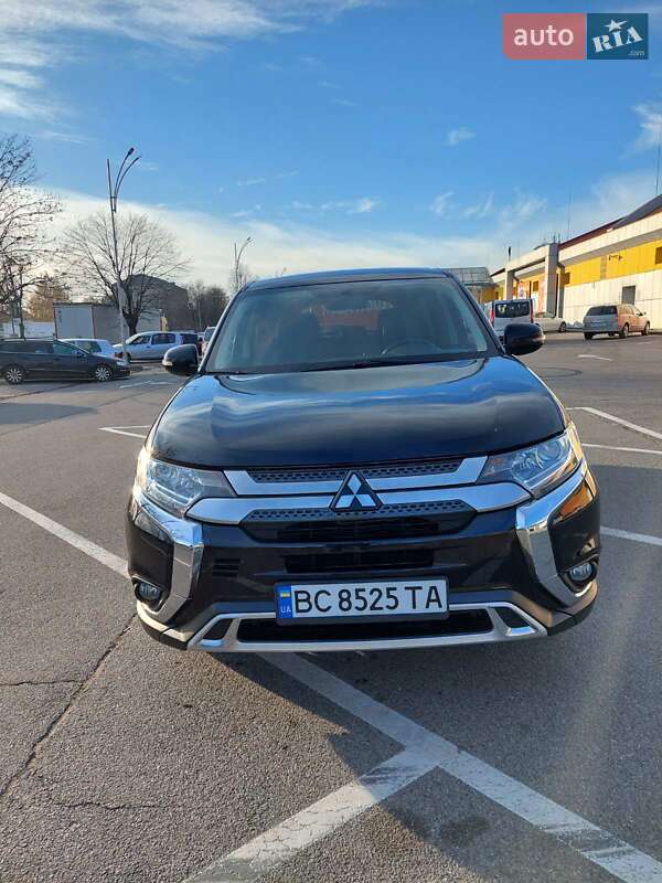 Mitsubishi Outlander 2019