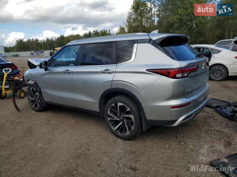 Внедорожник / Кроссовер Mitsubishi Outlander 2022 в Львове