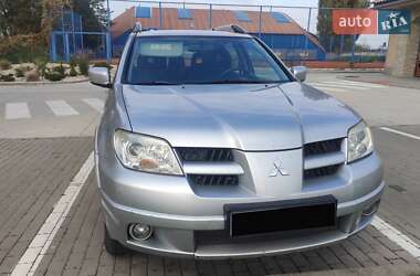 Позашляховик / Кросовер Mitsubishi Outlander 2009 в Ужгороді