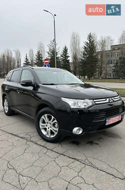 Позашляховик / Кросовер Mitsubishi Outlander 2013 в Миргороді