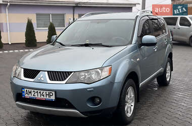 Внедорожник / Кроссовер Mitsubishi Outlander 2007 в Радомышле