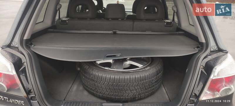 Внедорожник / Кроссовер Mitsubishi Outlander 2008 в Киеве