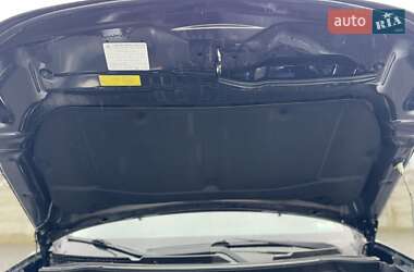 Внедорожник / Кроссовер Mitsubishi Outlander 2014 в 