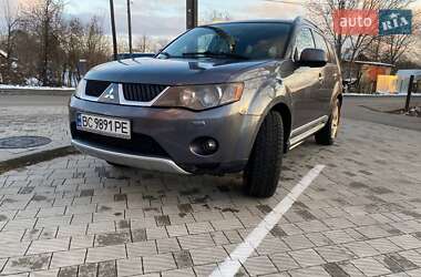 Позашляховик / Кросовер Mitsubishi Outlander 2009 в Стрию