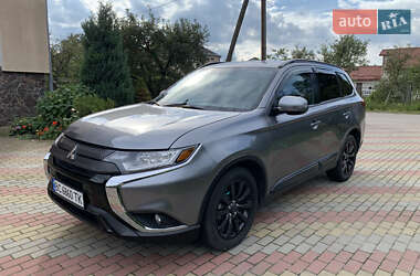 Позашляховик / Кросовер Mitsubishi Outlander 2019 в Львові