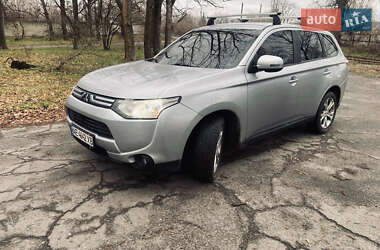 Внедорожник / Кроссовер Mitsubishi Outlander 2013 в Днепре