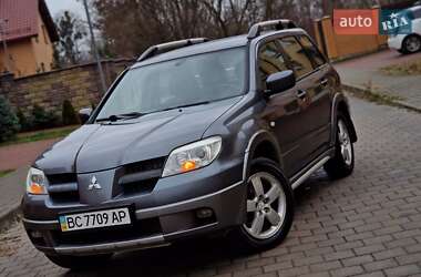 Позашляховик / Кросовер Mitsubishi Outlander 2006 в Стрию