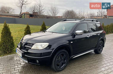 Позашляховик / Кросовер Mitsubishi Outlander 2006 в Чернівцях